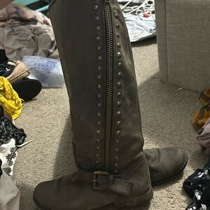 Steve Madden Army boots